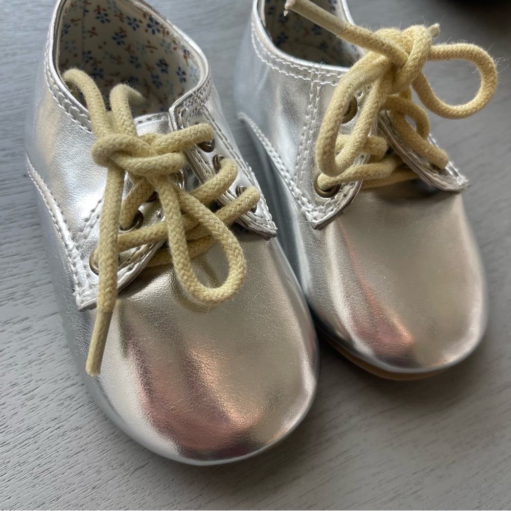 Silver dress shoes size 5